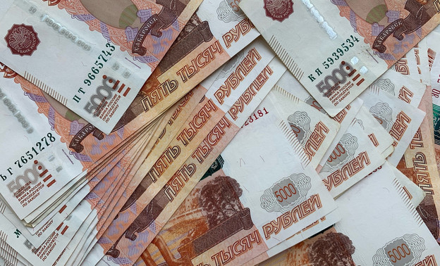 Лжеприятельница обманула кировчанку на 10 тысяч рублей