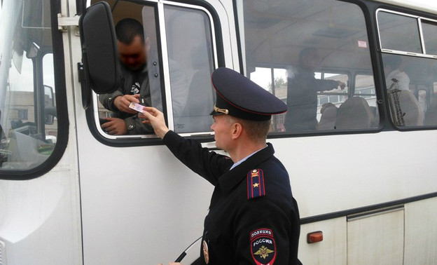 ГИБДД будет использовать тайных пассажиров, чтобы найти перевозчиков-нелегалов в Кировской области