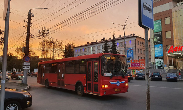 «Получают практику, а потом уезжают»: общественник заявил о нехватке водителей автобусов в Кирове