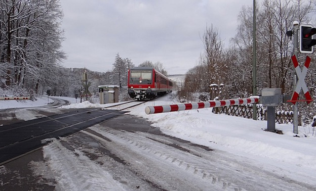 23 ноября в Кирове перекроют железнодорожный переезд