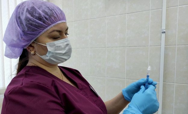 Кировчане смогут вакцинироваться от коронавируса через нос