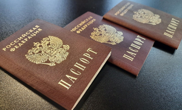 МВД России будет аннулировать бумажный паспорт при получении электронного