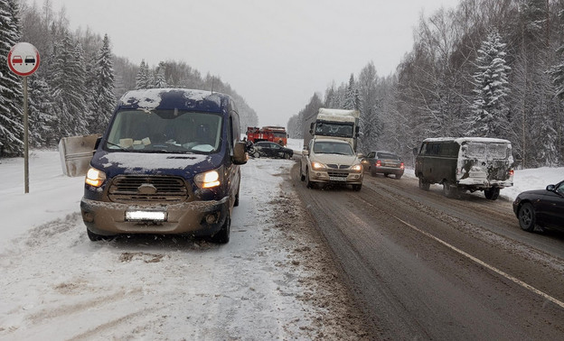 В Слободском районе произошло массовое ДТП