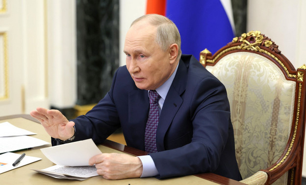 Владимир Путин объявил благодарность сотруднице АЗС из Белой Холуницы
