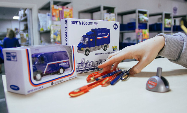 В Кировскую область доставили 1 500 ручек для Тотального диктанта