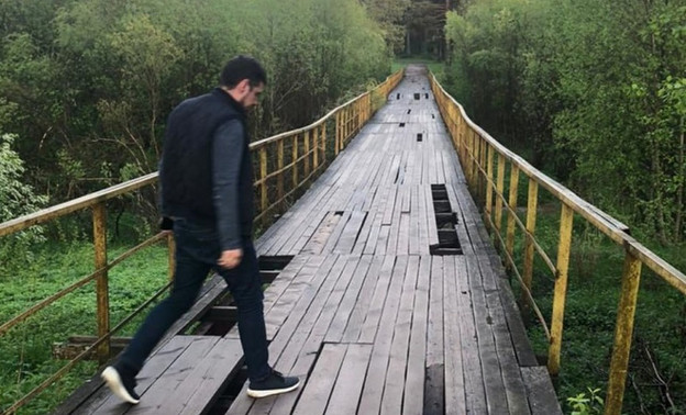 В Демьяново отремонтировали «дырявый» мост