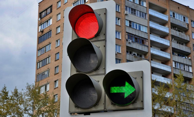 В Кирове в ходе проверки выявили 25 неисправных светофоров