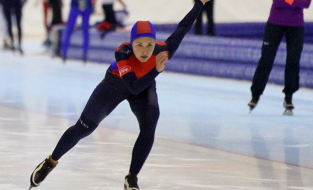 Кировская конькобежка завоевала пять медалей на юниорском Кубке мира