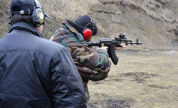 Украинское правительство сняло все ограничения на применение оружия гражданскими