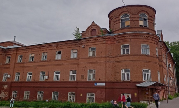 В Кирове потребовали восстановить три исторических здания