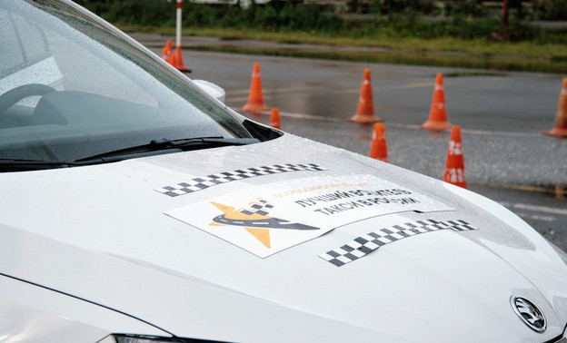 Кировчанин примет участие в финале конкурса «Лучший водитель такси в России»