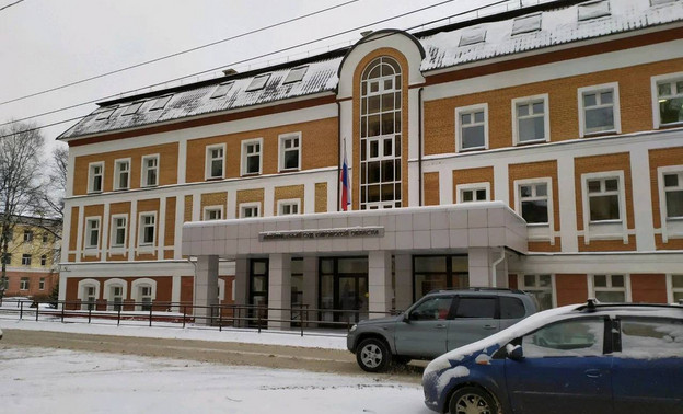 В Кирове полиция проверила информацию о минировании здания арбитражного суда