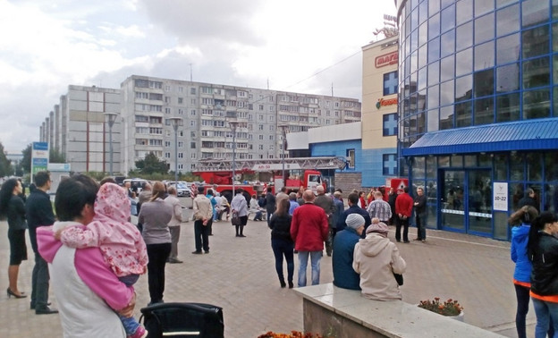 Из ТЦ «Фестиваль» в Кирове эвакуировали всех покупателей