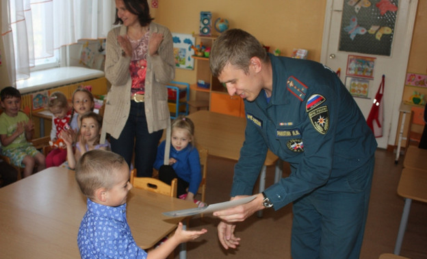 В Кировской области два школьника и детсадовец спасли деревню от пожара