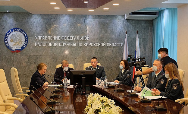 Игорь Васильев призвал кировчан вовремя уплатить все имущественные налоги