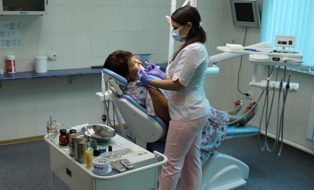 Жители Яранского района вынуждены ездить к стоматологу в соседний регион