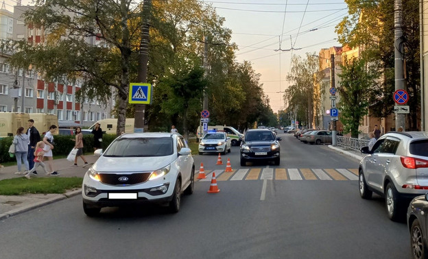 На Дерендяева водитель иномарки сбил 11-летнюю девочку