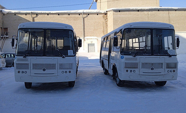 В районы Кировской области отправили новые автобусы