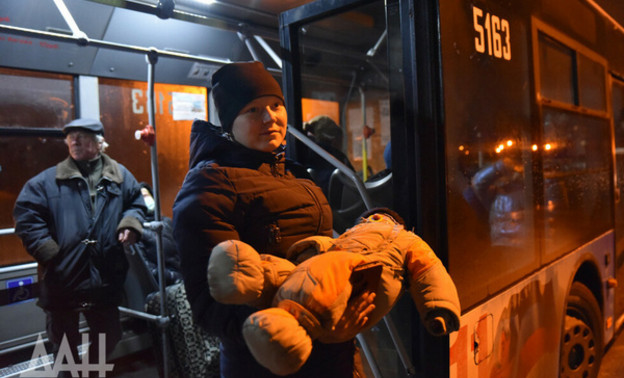Бутина открыла в Кирове сбор гуманитарной помощи беженцам ЛНР и ДНР