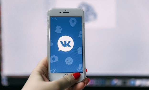 «ВКонтакте» предложила пользователям сохранить свои материалы из Instagram