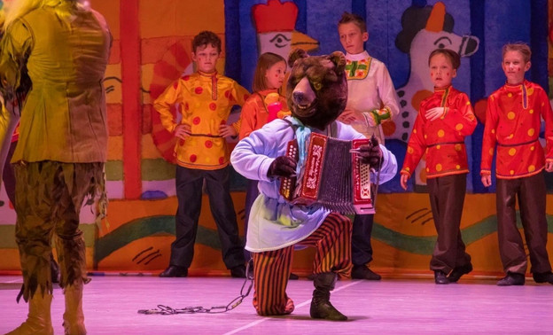 На сцене кировского драмтеатра состоялась премьера балета с дымковской игрушкой