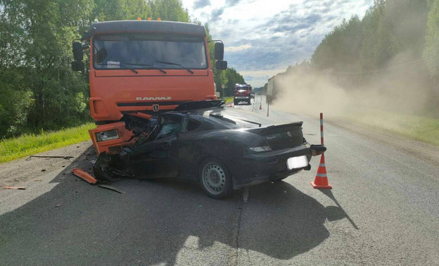 В Юрьянском районе из-за смертельного ДТП с молоковозом частично перекрыли движение