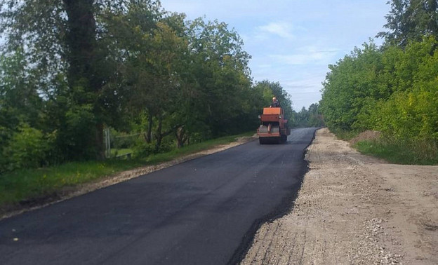 В Юрьянском районе раньше срока отремонтировали дорогу в деревне Ивановщина