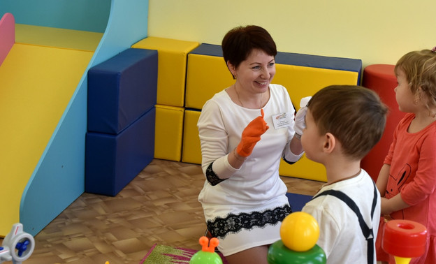 С 1 апреля в Кирове начнут выдавать путёвки в детские сады по телефону