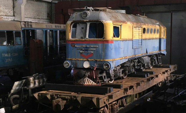 Музей железной дороги получит грант на реставрацию 60-летнего тепловоза: он поедет по узкоколейке на Каринторф