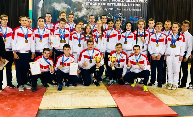 Кировчане привезли 4 «золота» с Первенства Европы по гиревому спорту