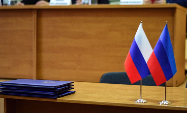 В ЛНР призвали провести референдум о присоединении к России