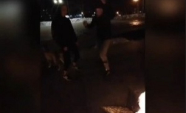 Полиция нашла подростков, танцевавших возле Вечного огня в Кирове
