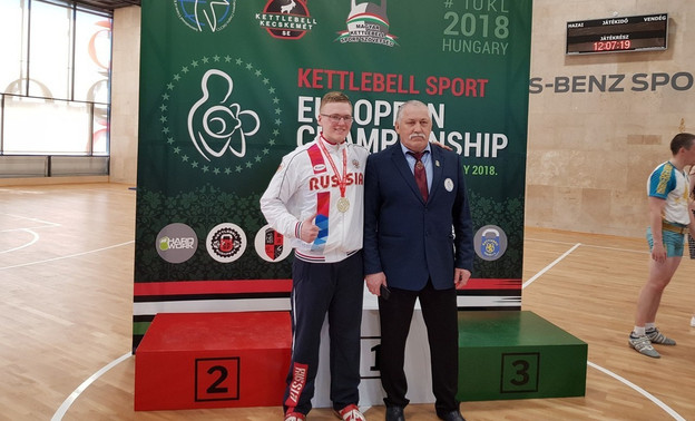 Кировчанин стал чемпионом Европы по гиревому спорту