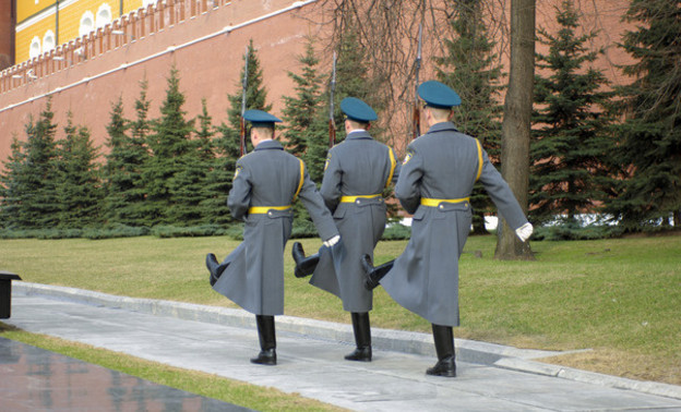 Десять призывников из Кировской области будут служить в Президентском полку
