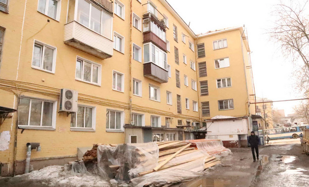 Жильцы дома на Комсомольской боятся, что их затопит из-за некачественного капремонта