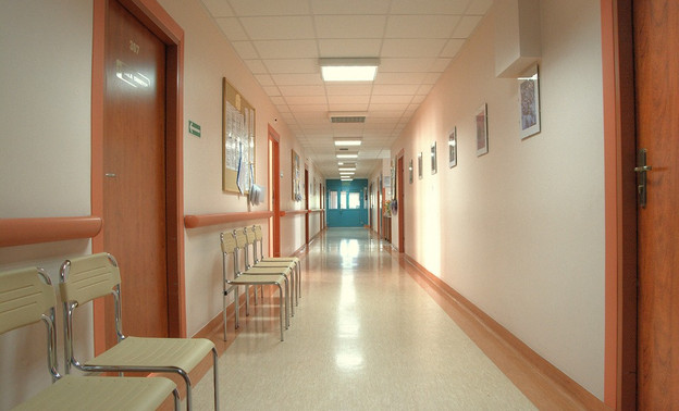 В двух кировских больницах уволили главных врачей