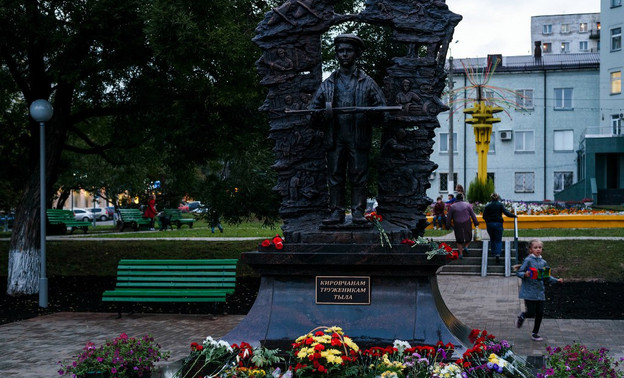 В Кирове застроят сквер на перекрёстке Профсоюзной и Карла Маркса? На самом деле нет