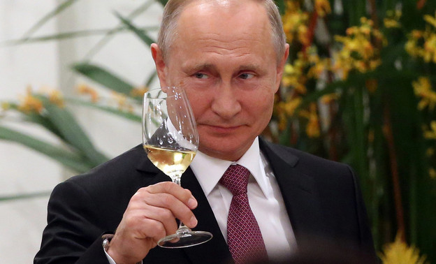 С кем президент России Владимир Путин проведёт новогоднюю ночь?
