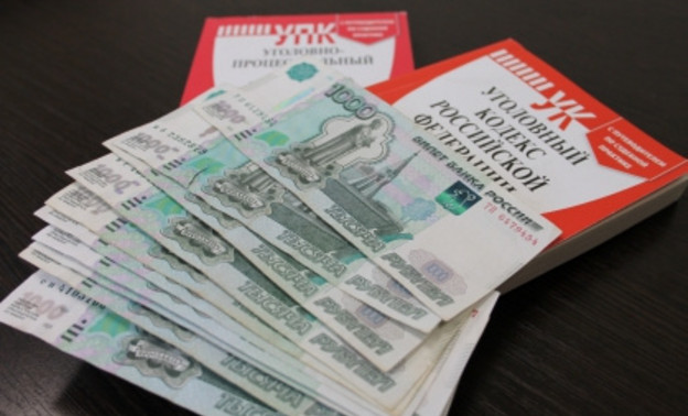Лесничего из Кировской области задержали за крупную взятку