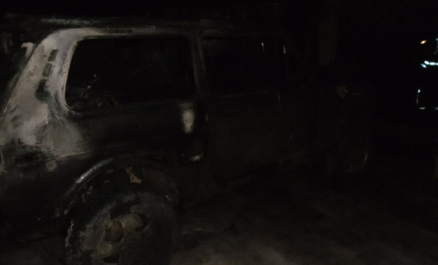 В Кирове во время пожара в гараже два человека получили травмы