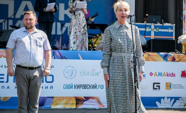 Вячеслав Симаков и Елена Ковалёва потеряли позиции в медиарейтинге первых лиц
