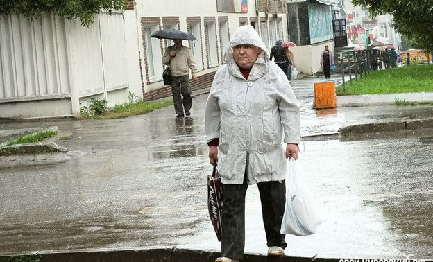 МЧС предупреждает: на Киров надвигаются сильные дожди и ветер