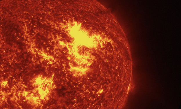 На Солнце произошла самая мощная вспышка 2025 года