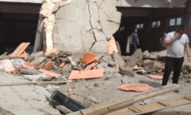 Последствия обрушения строящегося здания в Зуевке. Видео