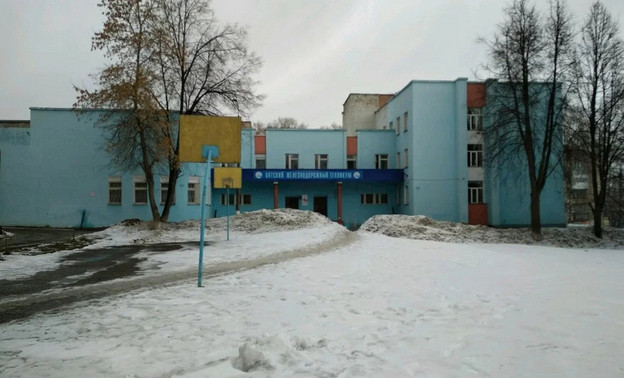 В Кирове у одного из общежитий погиб мужчина