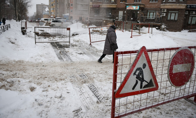 В Кирове на улице Володарского произошла авария на теплосетях
