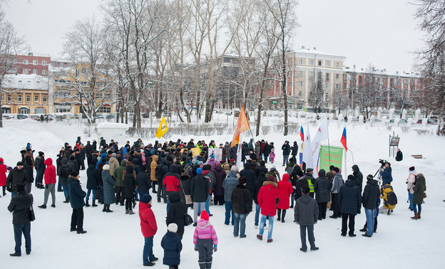 Кировчанин оспорил в суде отказ мэрии в проведении шествия рядом с университетом и школой