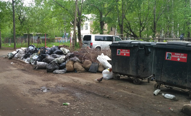 Более 80% жителей Кировской области не видят улучшений от «мусорной» реформы