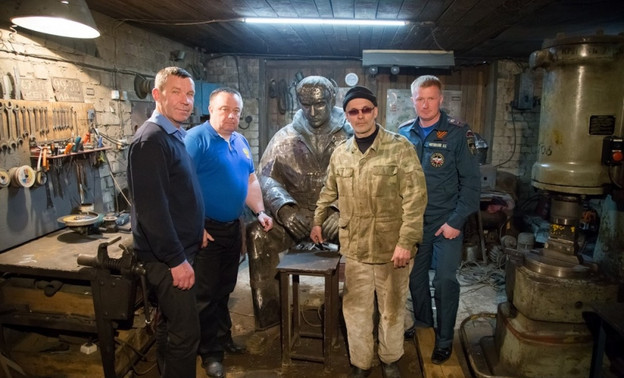 В Кирове установят двухметровую скульптуру пожарного