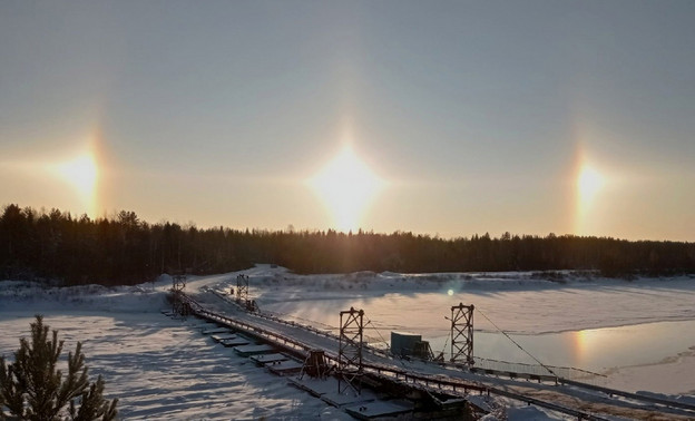 Жители Кировской области могли наблюдать три солнца сразу